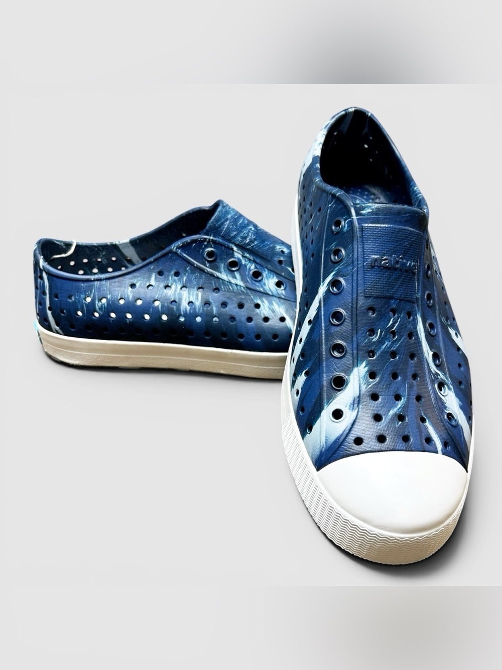 Native Youth/Big Kids Jefferson Marbled Blue White Slip On Shoes Size 6 NEW - Picture 2 of 9